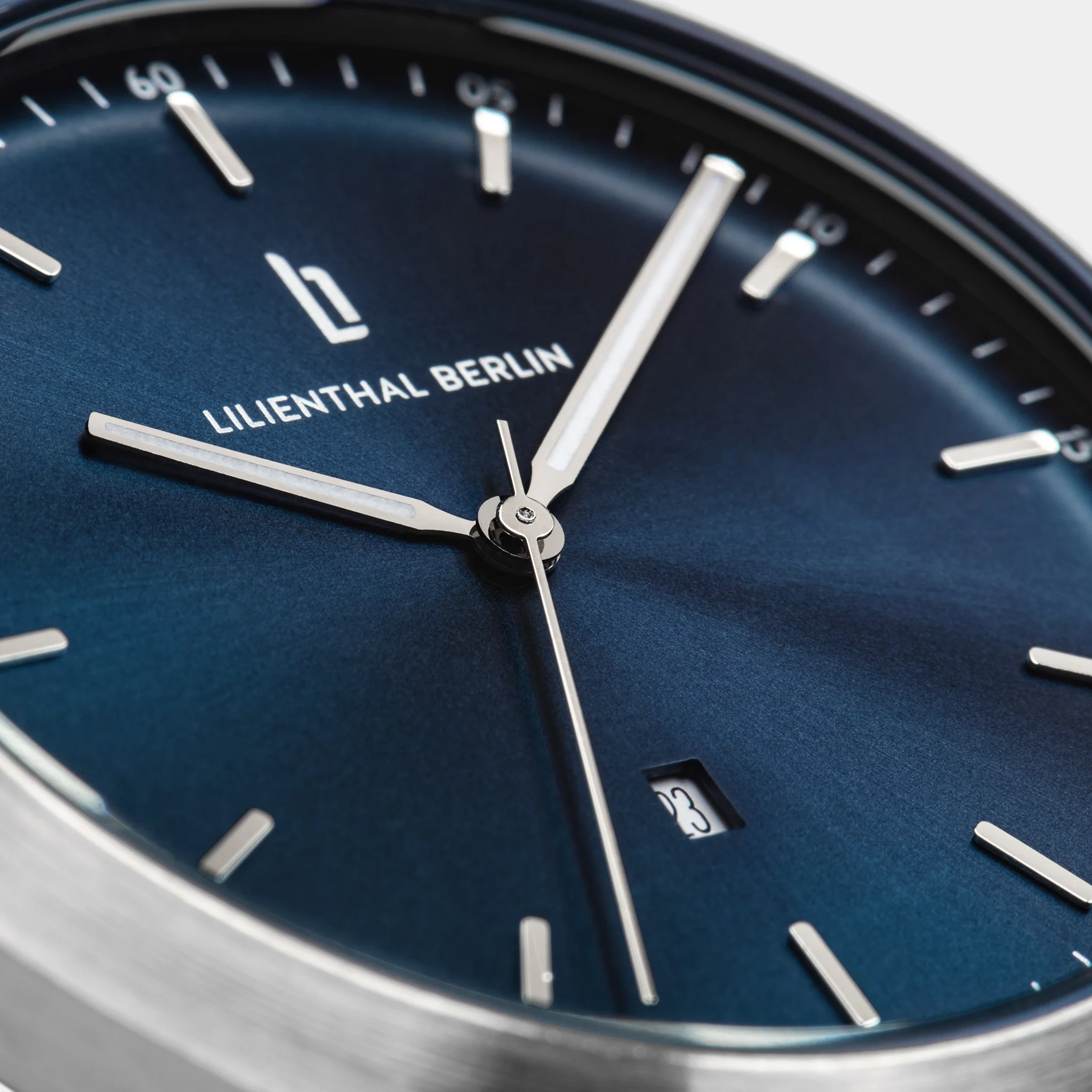 Huxley – Silver Blue - Image 4