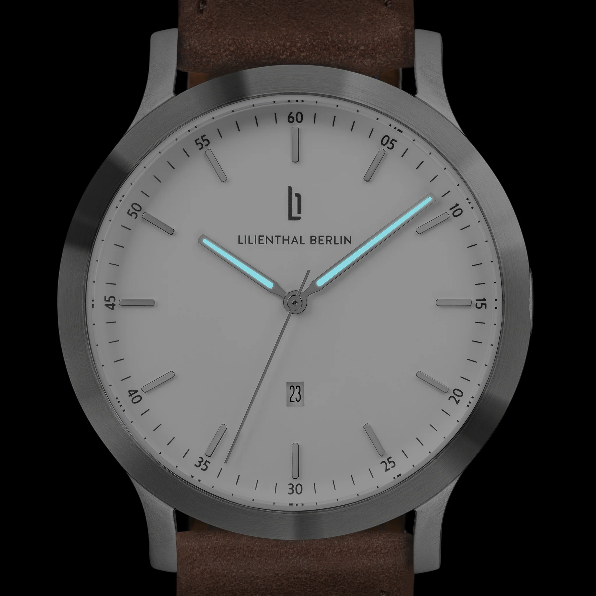 Huxley – Silver White - Image 7
