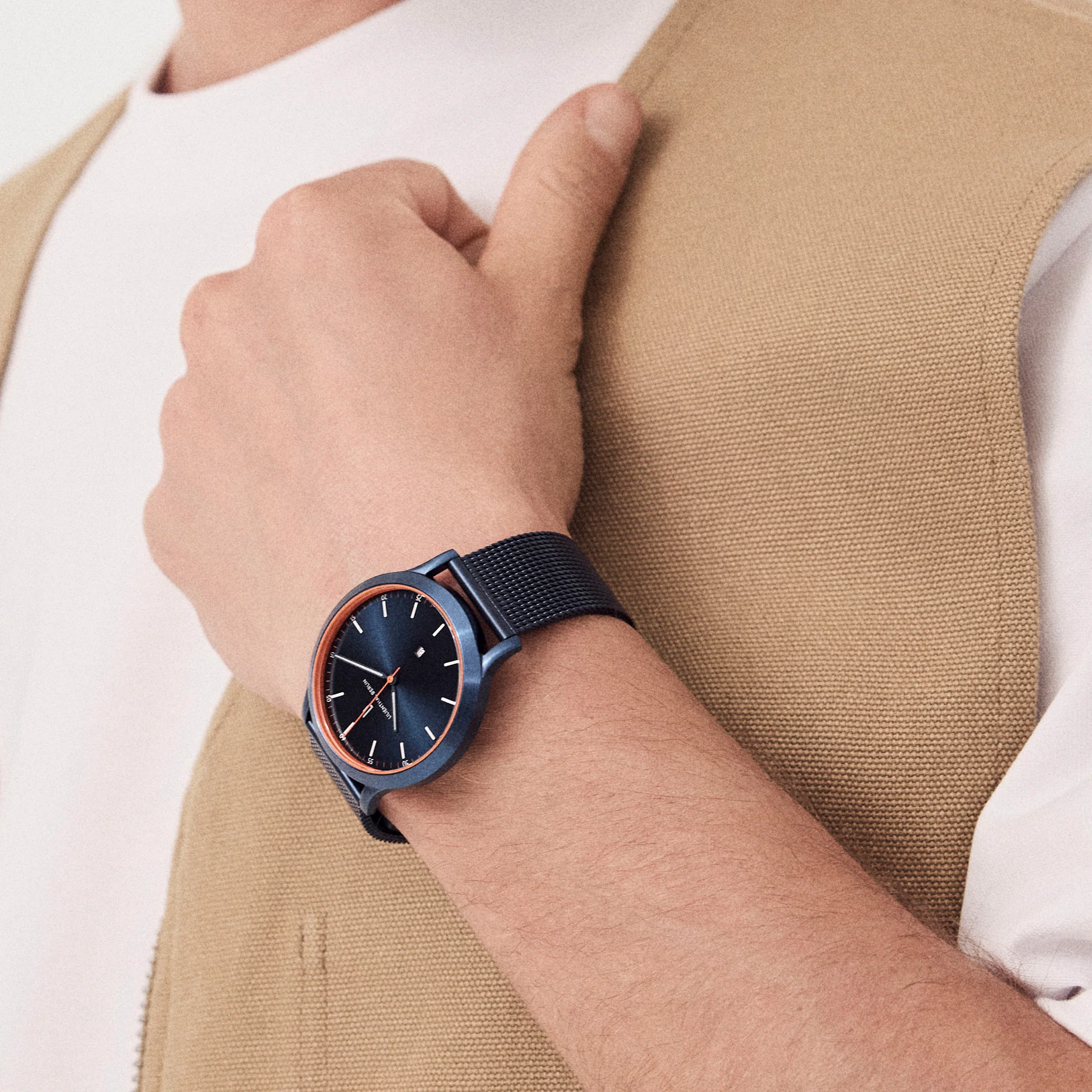Huxley – Blue Orange - Image 9