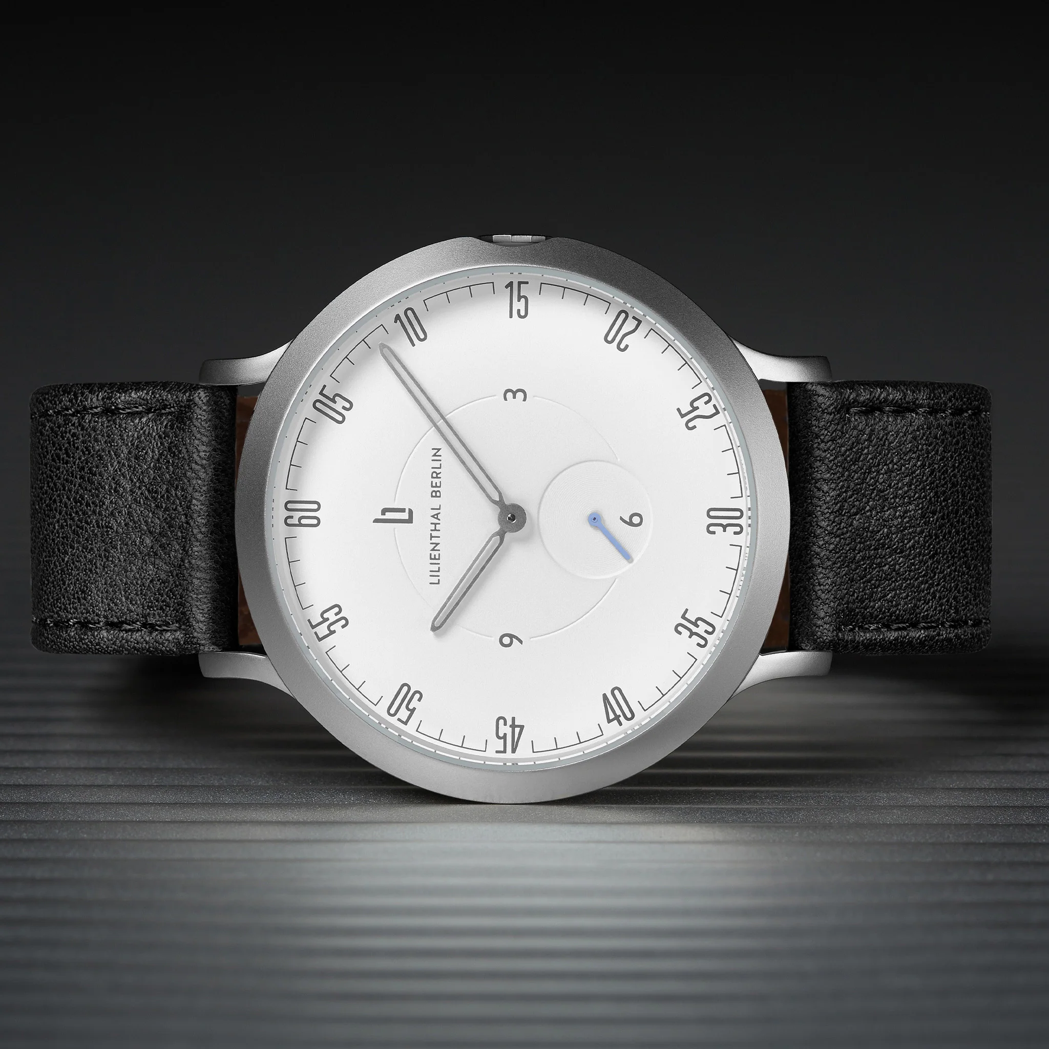 Lilienthal 1 – Silver White - Image 3