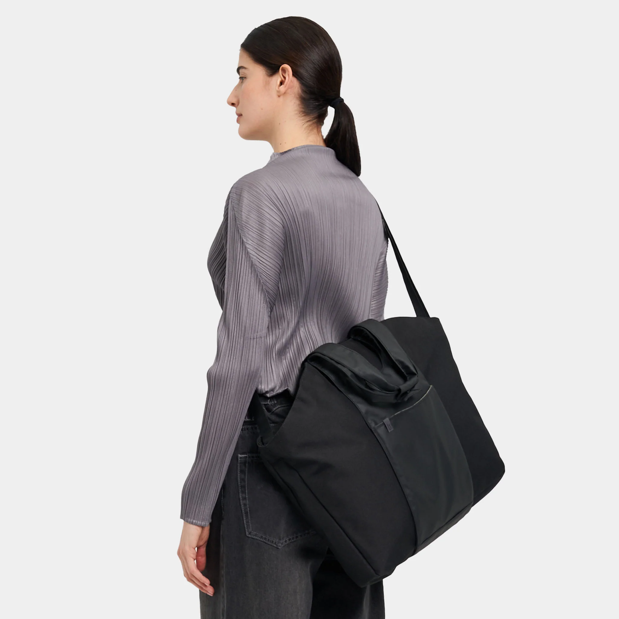 Urbaneer Tote Bag Utility+ – Black - Image 4