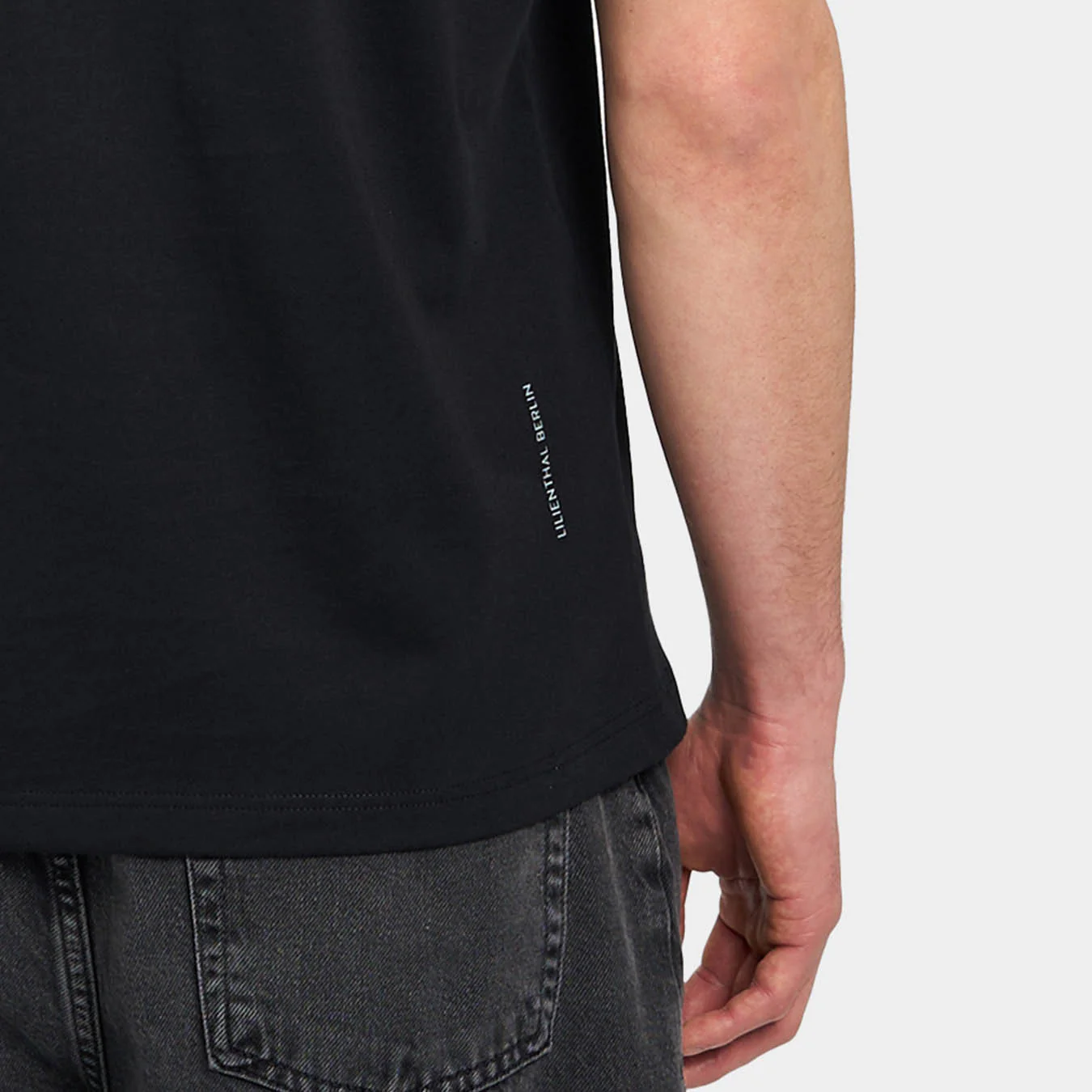 Circular T-Shirt – Black - Image 5
